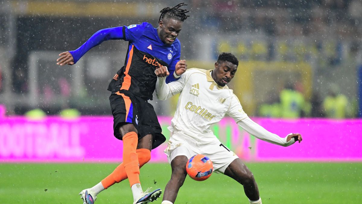 Durosinmi je v Pise bez trenéra